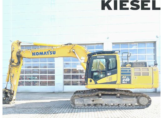 Komatsu PC240NLC-11