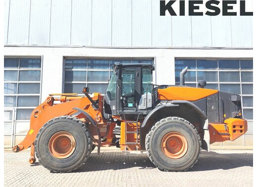Hitachi ZW310-6