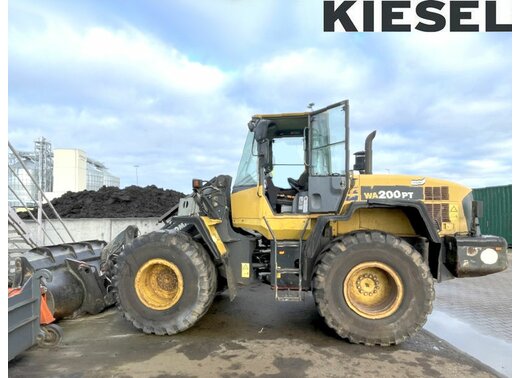 Komatsu WA200PT-5