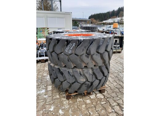 Michelin Komplettradsatz XLDD2A 20.5 R25 L5